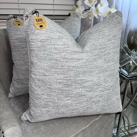 1-NWT CALLISTO HOME DECORATIVE PILLOW ( Please read description for details) - Picture 10 of 16